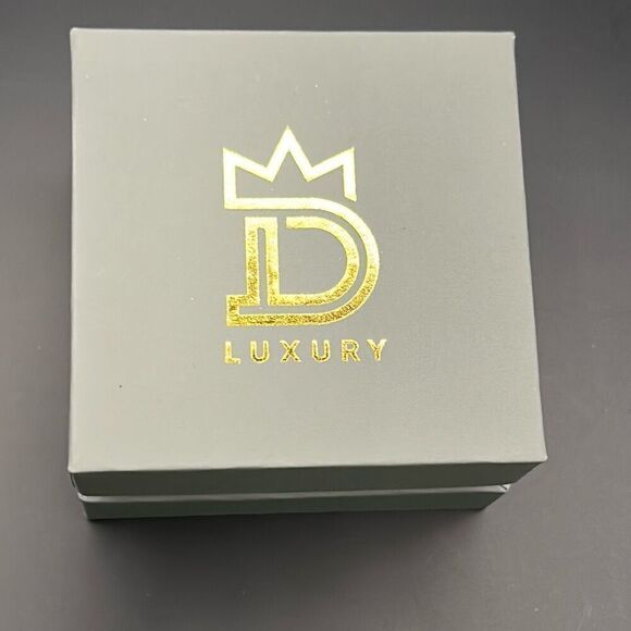 D Luxury 925 Sterling Silver 2ctw Moissanite Ring Size 9 Hidden Heart Design New - Picture 12 of 13